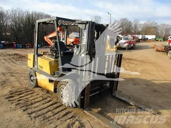 Yale GDP080LG Dieselmotviktstruckar