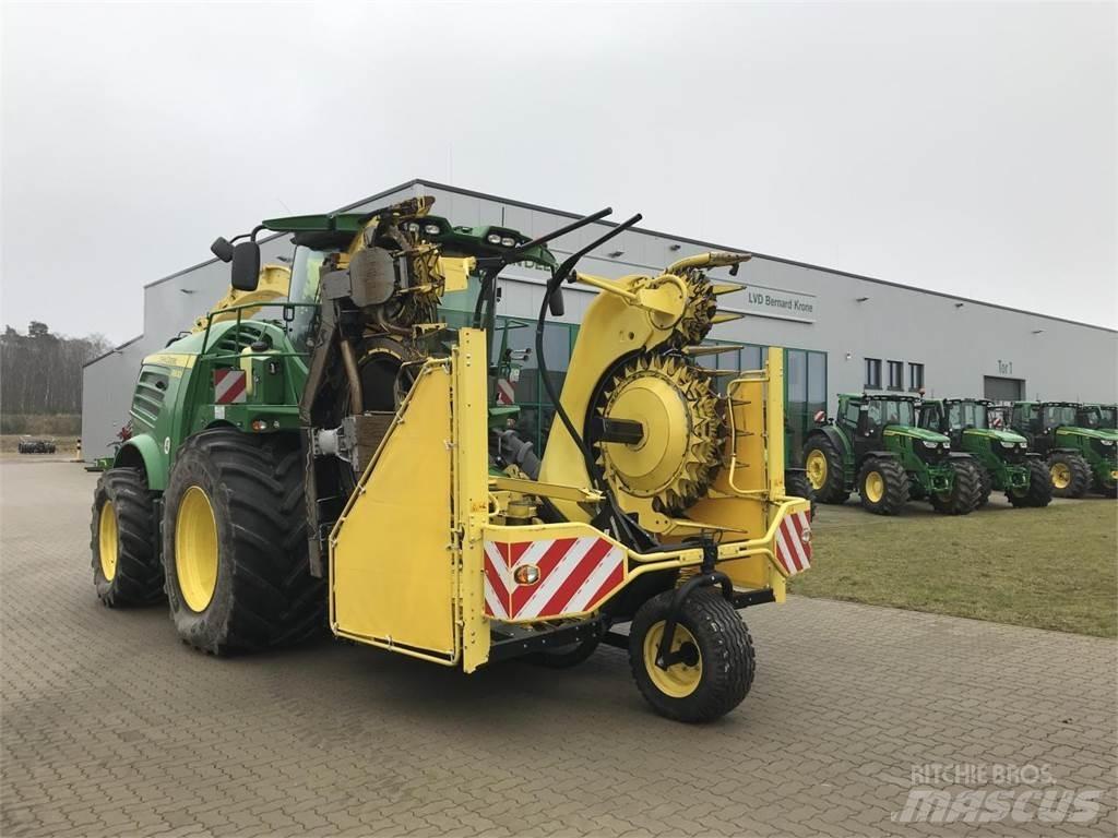 John Deere 8600 Självgående fälthackar