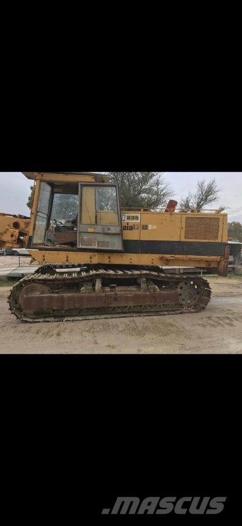 CAT 235 Bandgrävare