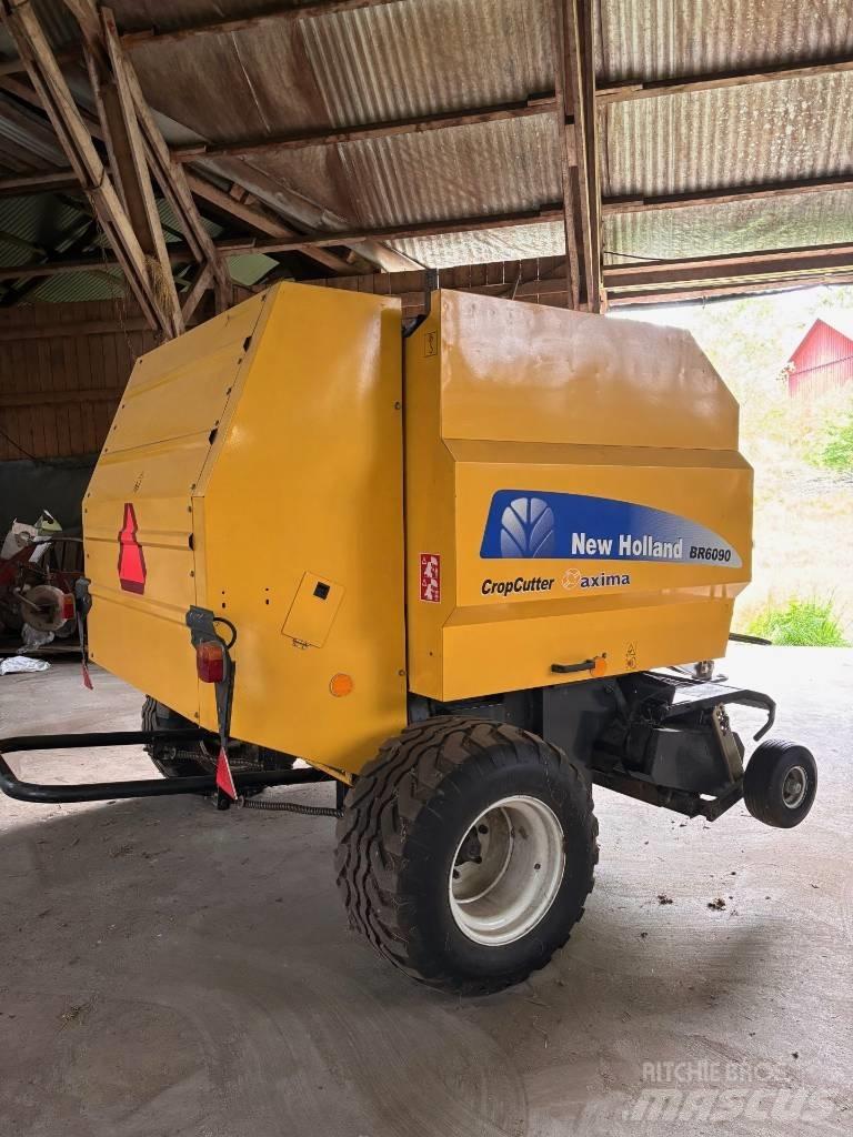 New Holland BR 6090 Rundbalspressar