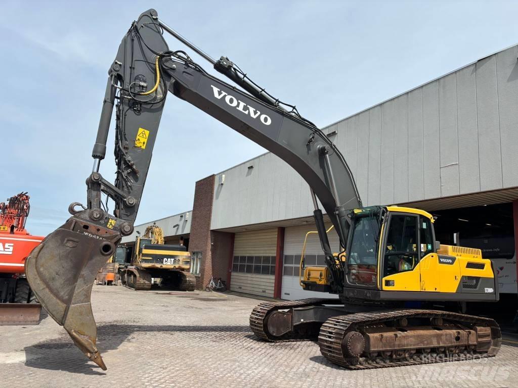 Volvo EC 300 D L Bandgrävare