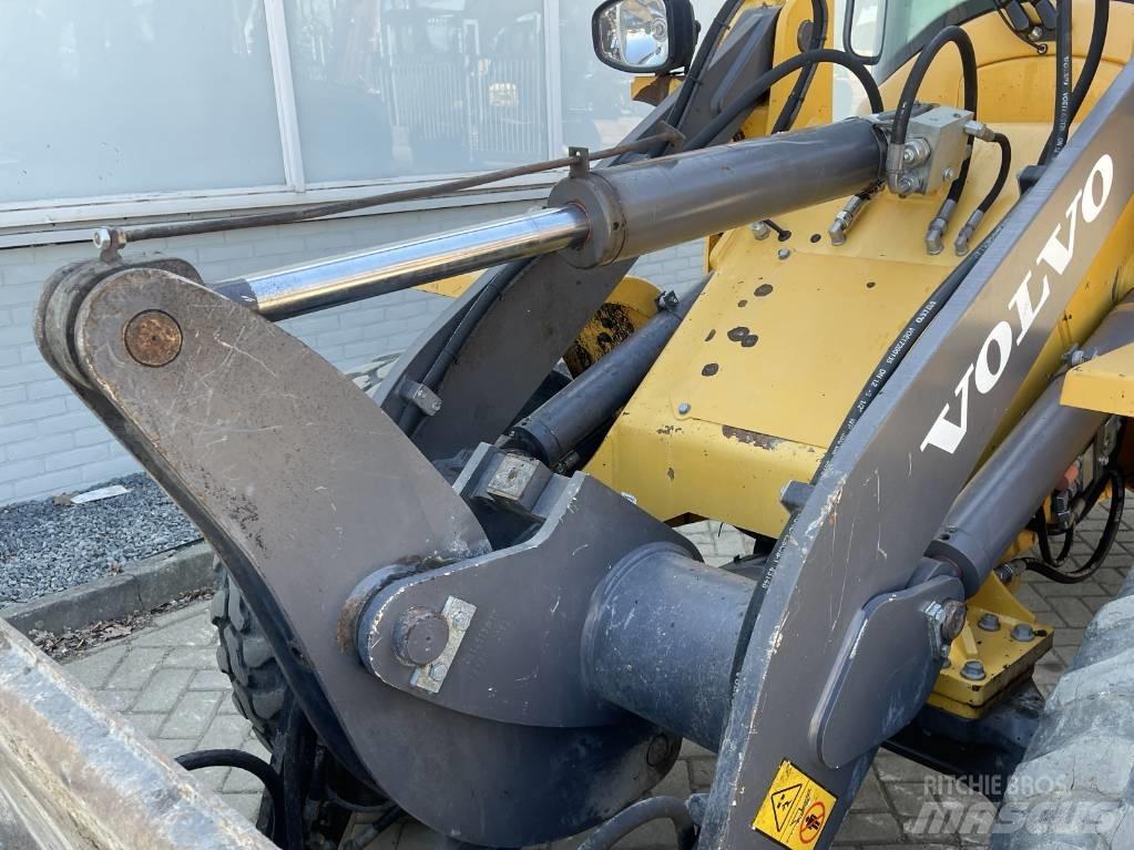 Volvo L 30 G     2018     CE Hjullastare