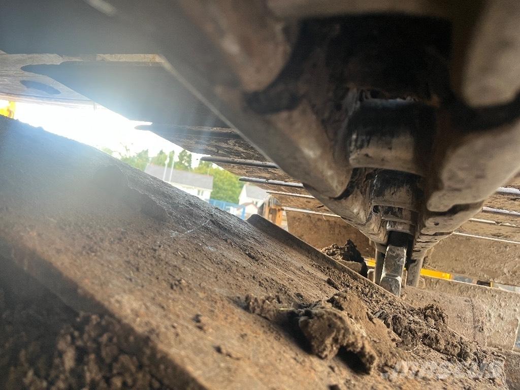 Komatsu PC138 US-8 Bandgrävare