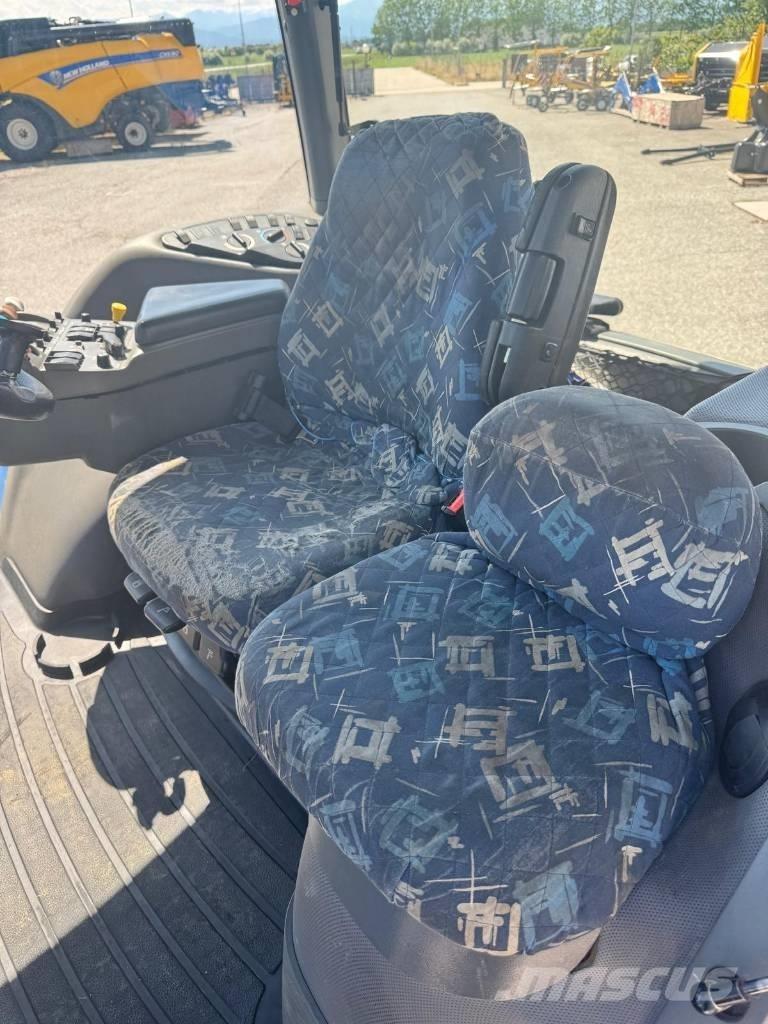 New Holland TG 285 Traktorer