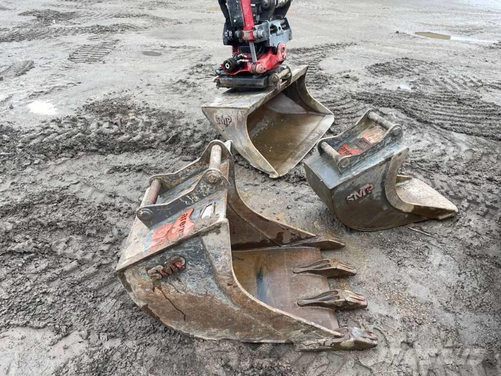 Takeuchi TB 240 Minigrävare < 7t