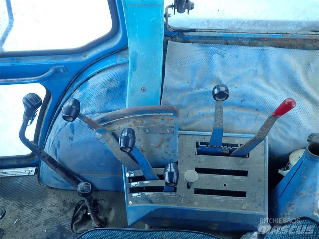 Ford 8210 Traktorer