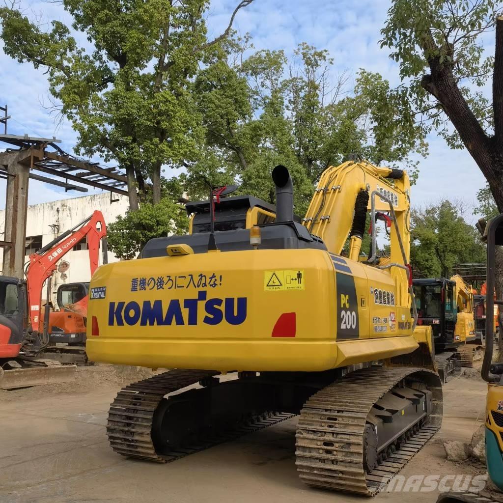 Komatsu PC 200 Bandgrävare