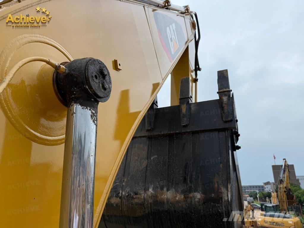 CAT 320 D Bandgrävare