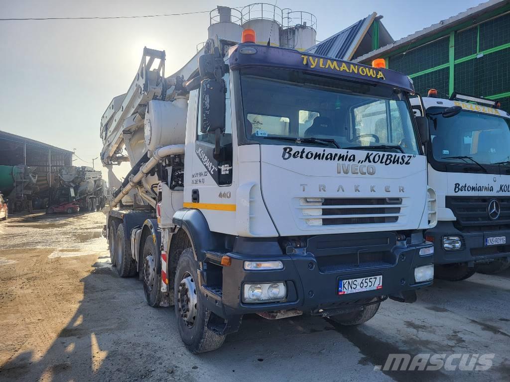 Iveco Trakker Cementbil