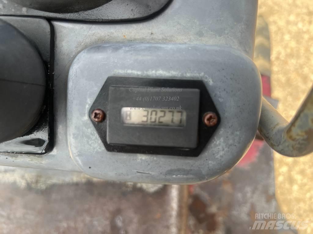 Takeuchi TB 108 Minigrävare < 7t