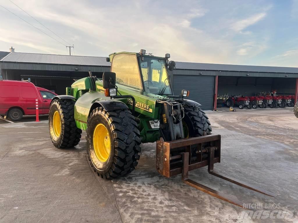 John Deere 3200 Teleskoplastare