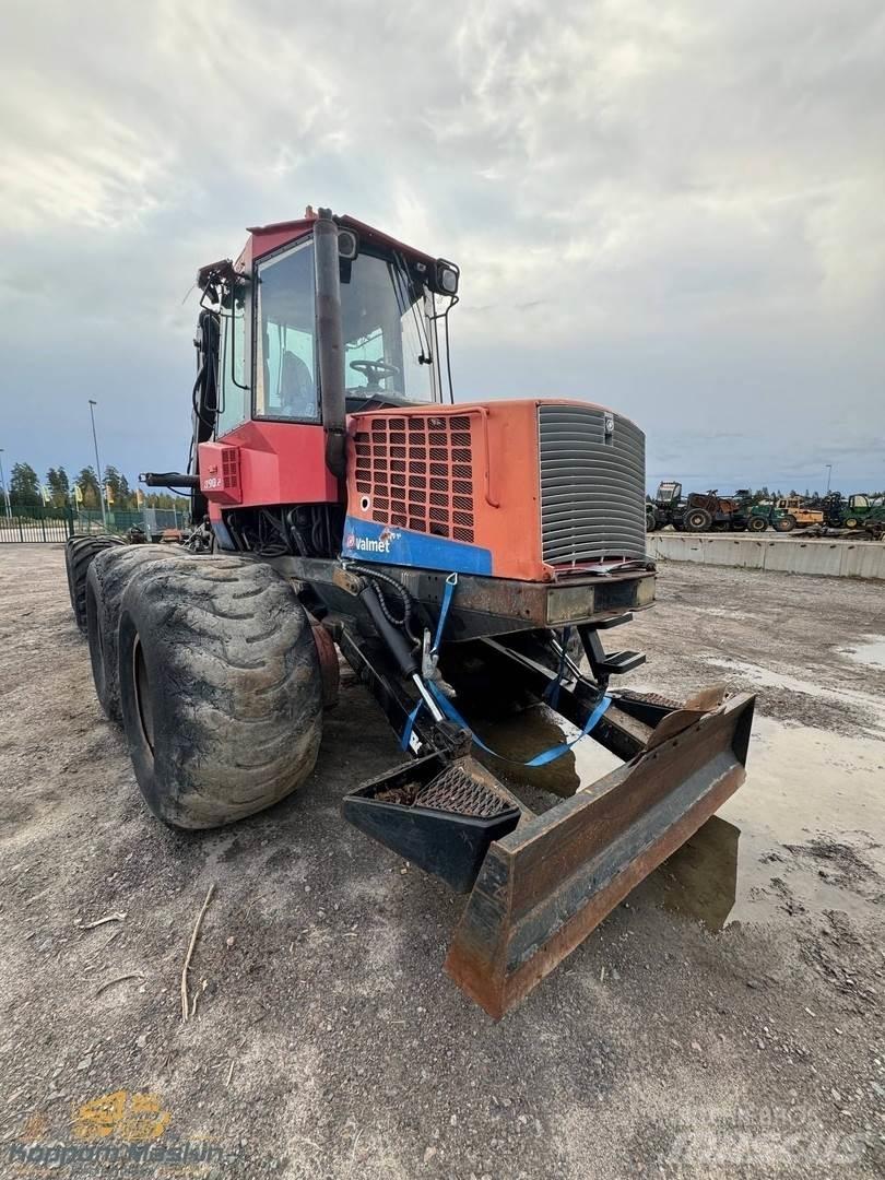 Valmet 890.2 Skotare