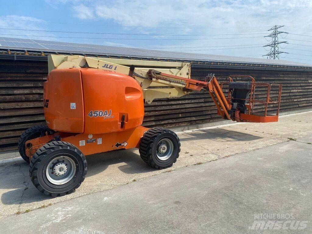JLG 450AJ Bomliftar