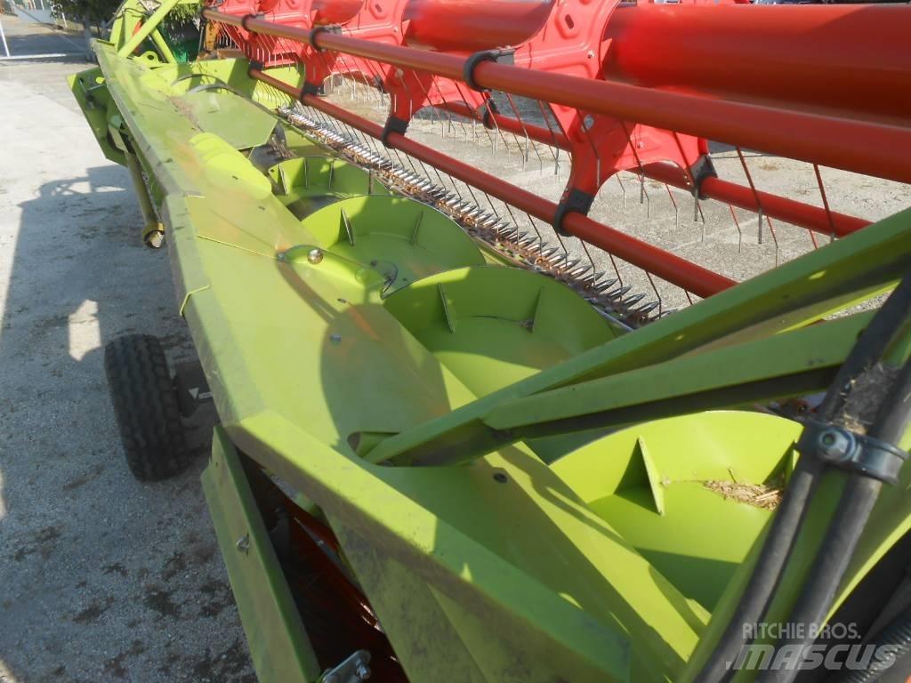 CLAAS Tucano 440 Skördetröskor