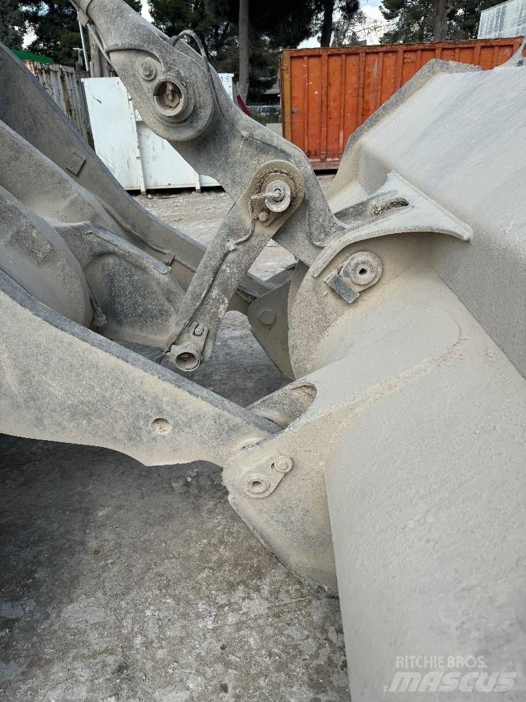 Volvo L 120 F Hjullastare