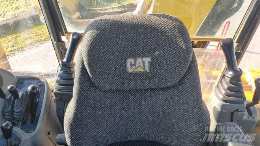 CAT 432D Grävlastare