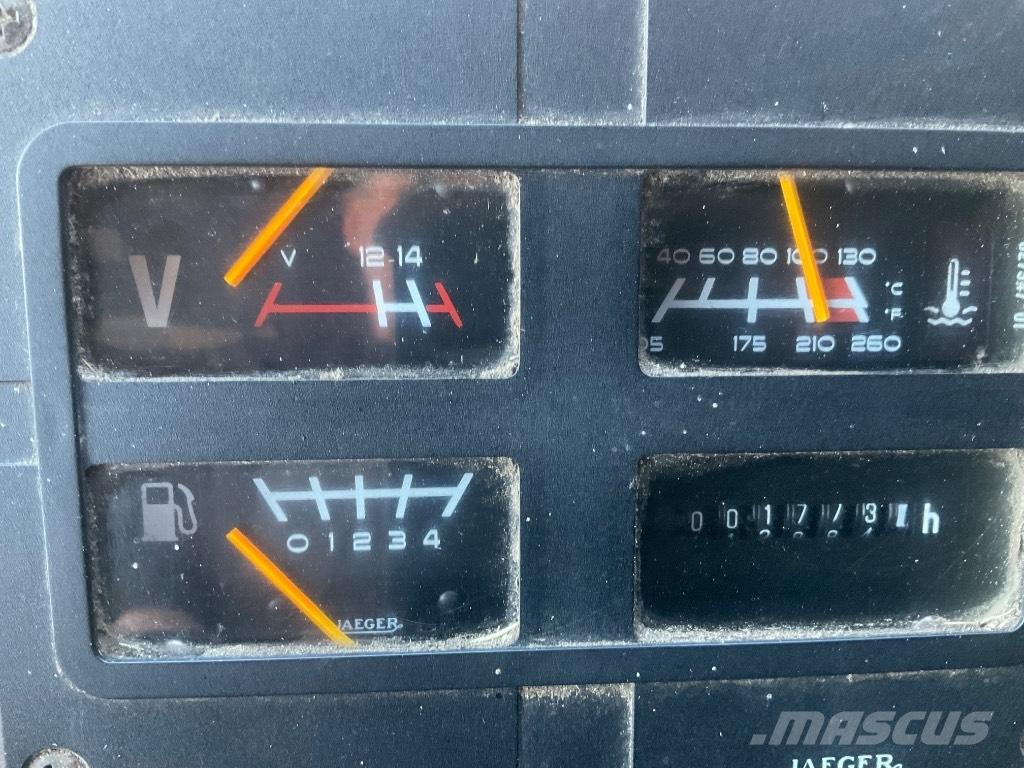 New Holland TX 30 Skördetröskor