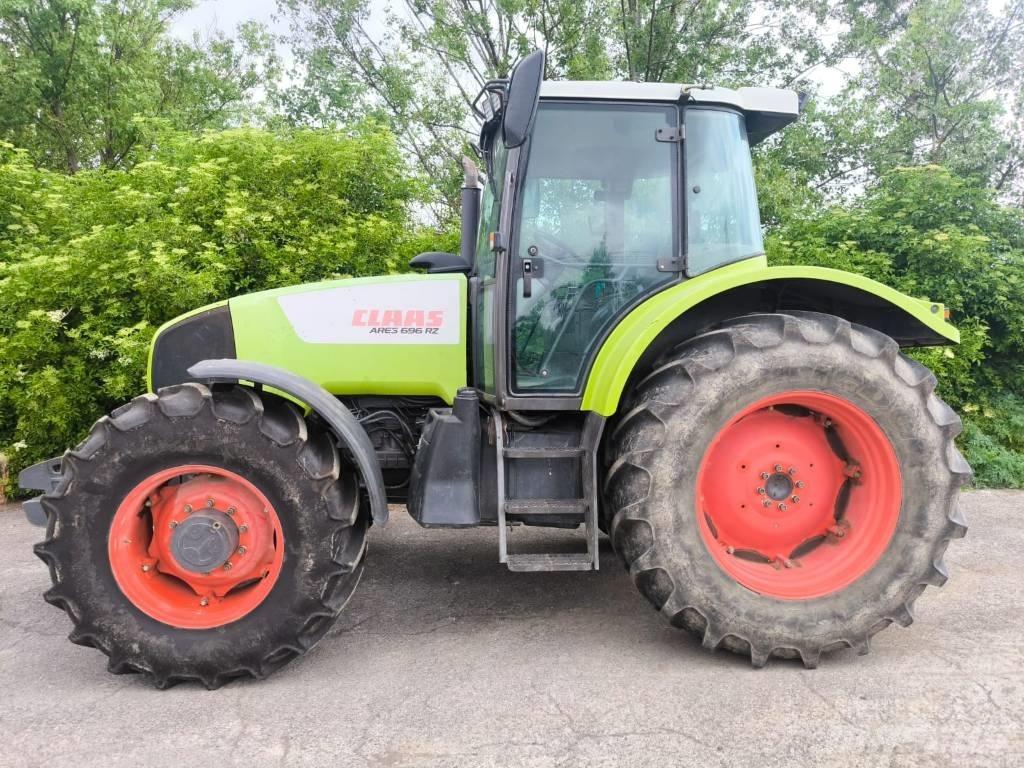 CLAAS Ares 696 RZ Traktorer