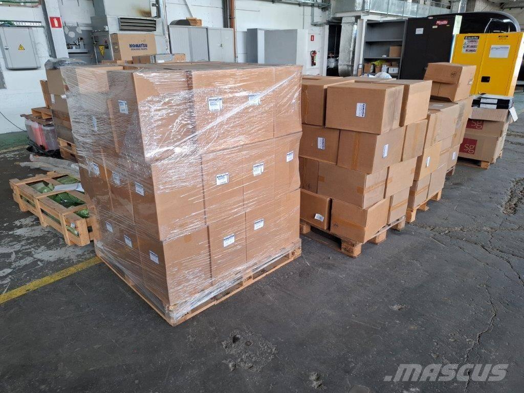 Komatsu 6125-81-7032 Motorer