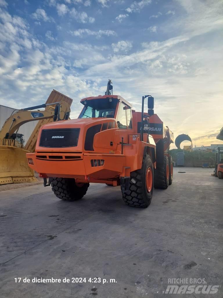 Doosan DA 40 Midjestyrd dumper