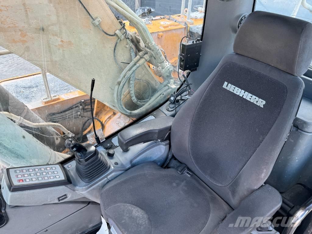 Liebherr R 926 LC Bandgrävare