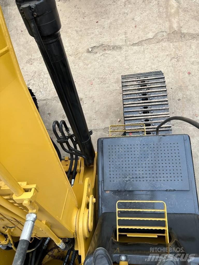 CAT 320 D Bandgrävare