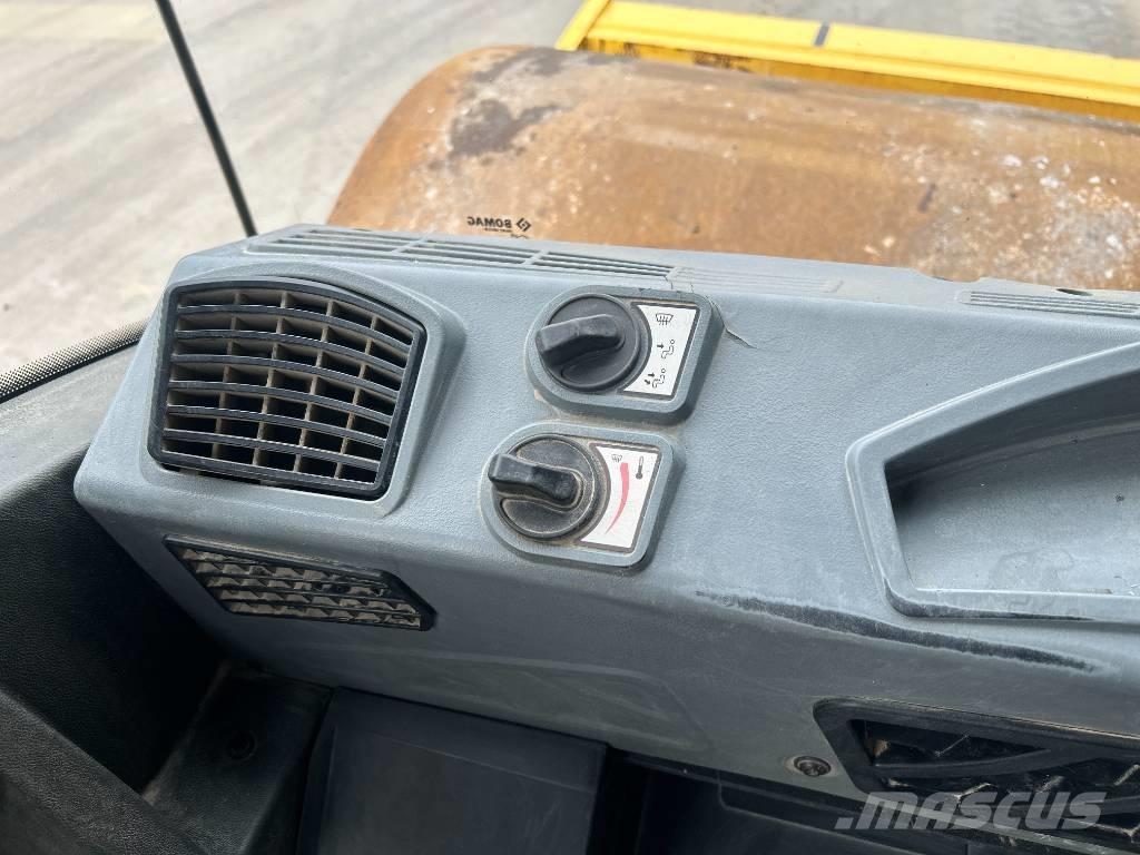 Bomag BW213D-5 Envalsvältar