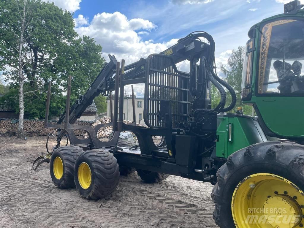 John Deere 1010 E Skotare