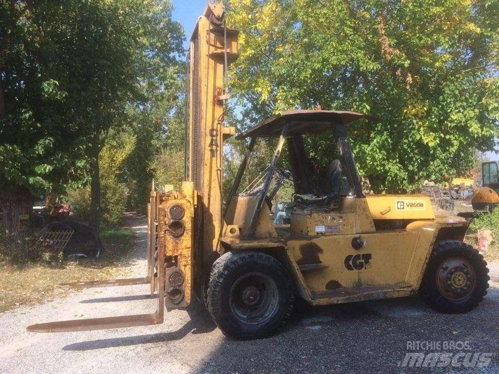 CAT V 200 B Dieselmotviktstruckar