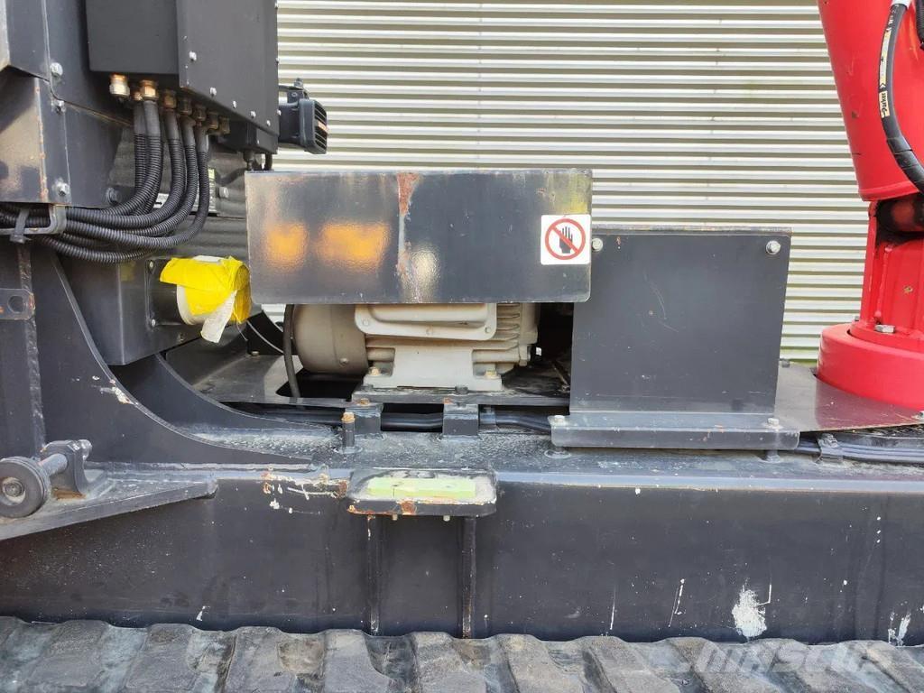 Unic URW 506 CDE Minikranar