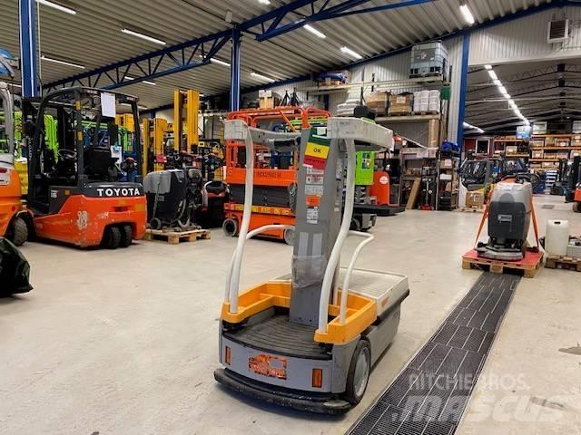 Crown WAV 50-118 Plocktruck, mediumlyftande