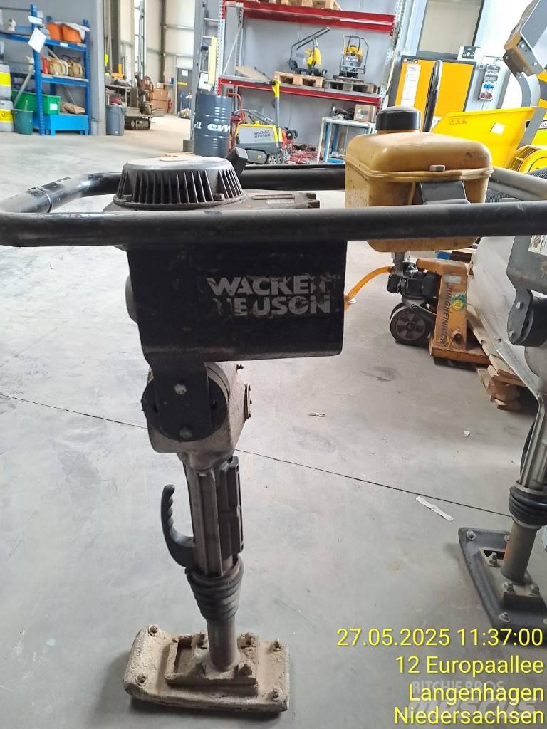 Wacker Neuson BS30 Stampar