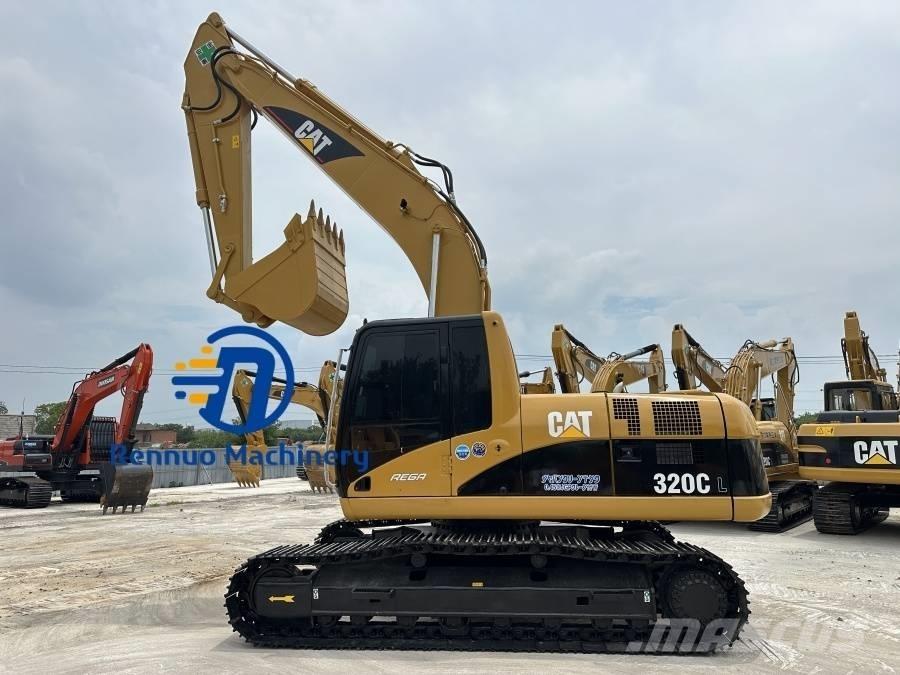 CAT 320 C L Bandgrävare