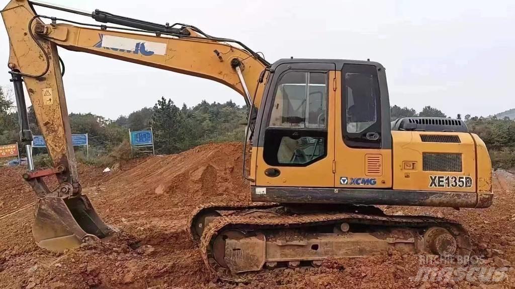XCMG XE 135 D Bandgrävare