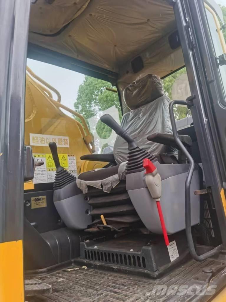 Komatsu PC 450-8 Bandgrävare