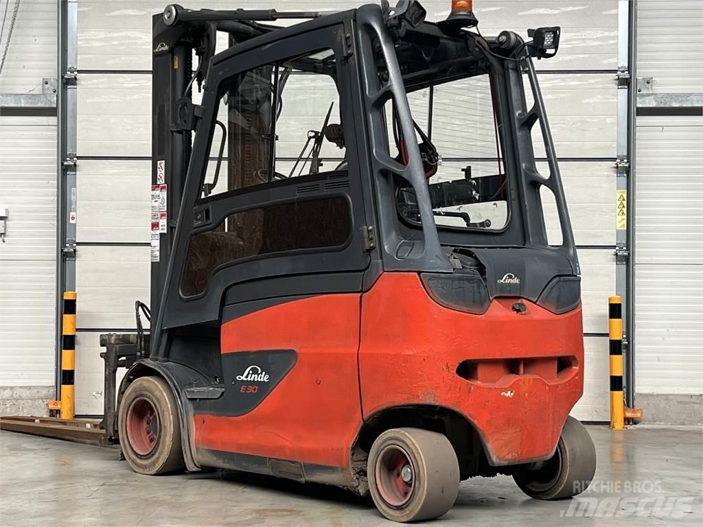 Linde E30/600HL Elmotviktstruckar