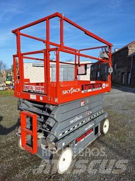 SkyJack SJ III 4632 Saxliftar