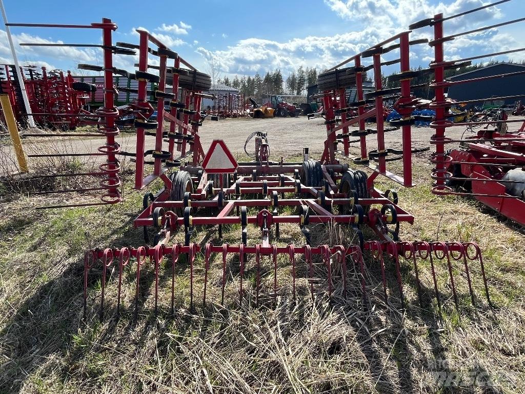 Väderstad NZ 500 Harvar