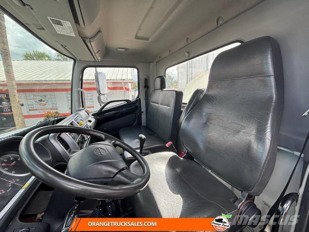 Hino 338 Vattentankbilar