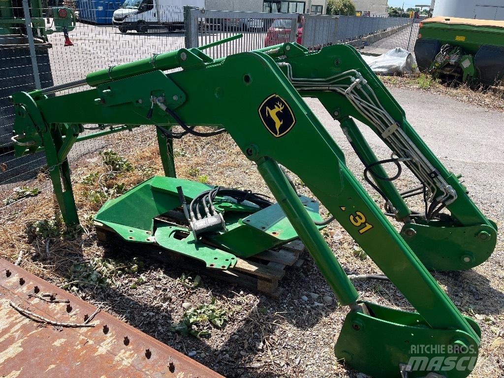 John Deere 731 Frontlastare och grävare