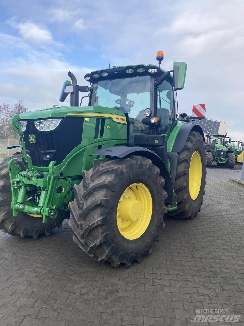 John Deere 6R 195 Traktorer