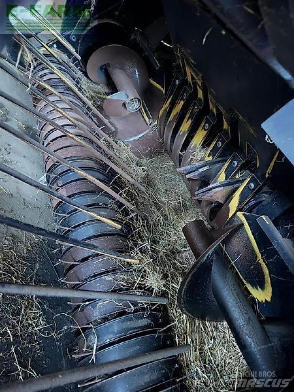 New Holland d1010 Fyrkantspressar