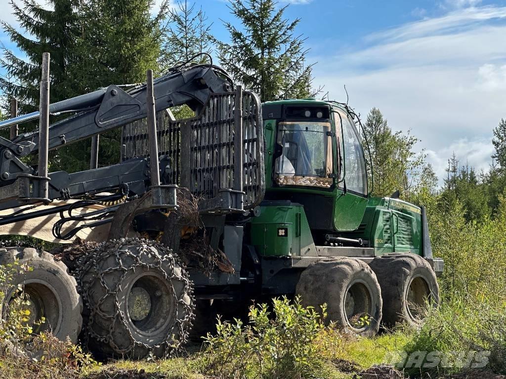 John Deere 1210 E Skotare