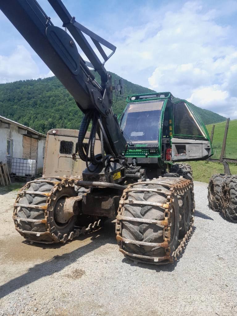 John Deere 1270 D Skördare