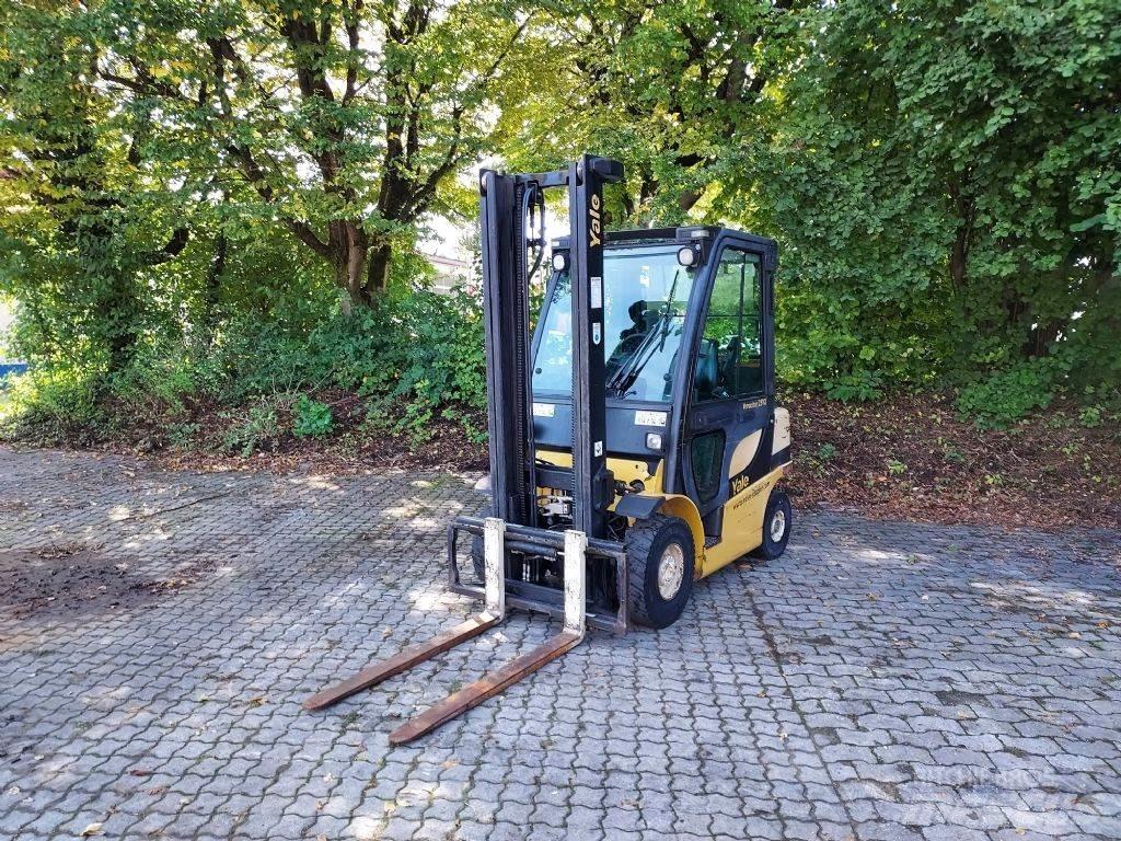 Yale GLP 25VX Gasolmotviktstruckar