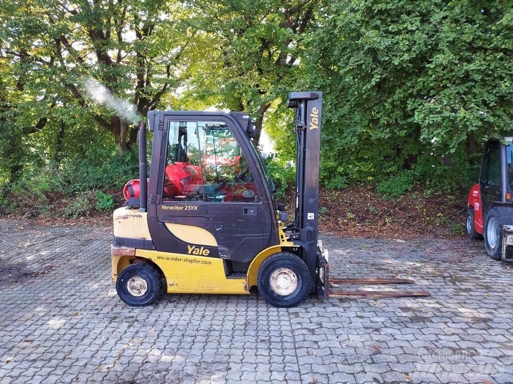 Yale GLP 25VX Gasolmotviktstruckar