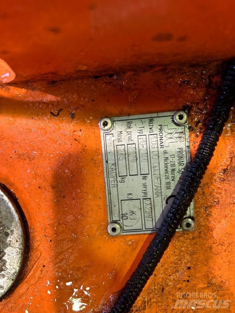 Pronar PU 2100 Snöblad och plogar