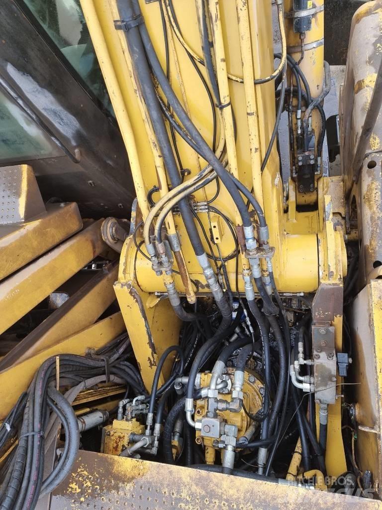 CAT M 325 D L MH Avfalls / industri hantering