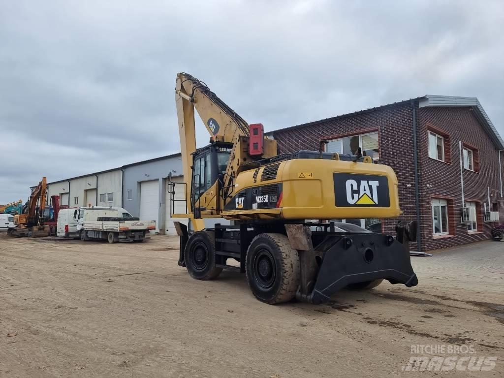 CAT M 325 D L MH Avfalls / industri hantering