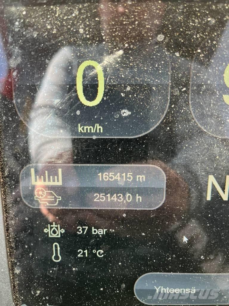 Komatsu 911.6 Skördare